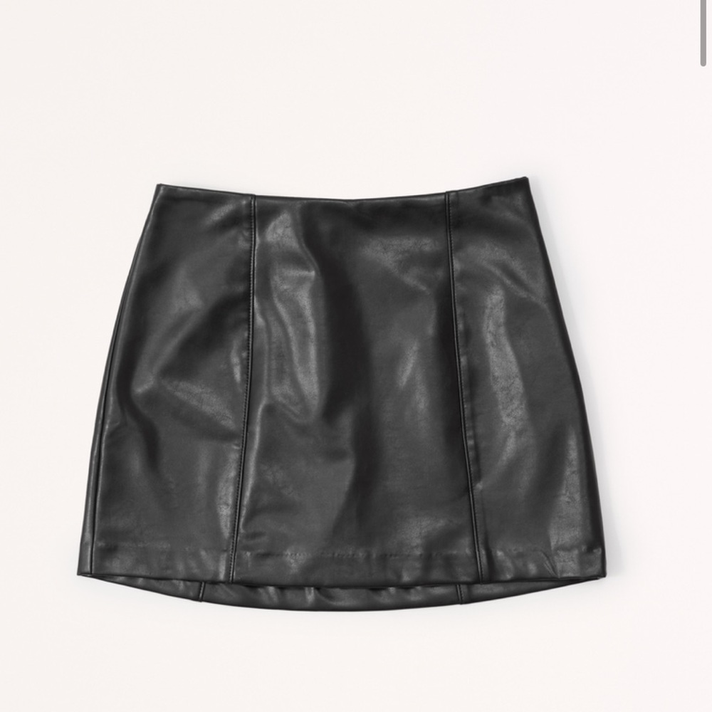 NWT Abercrombie Vegan Leather Mini Skirt